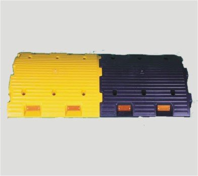 Heavy Duty Plastic Hump-75mm